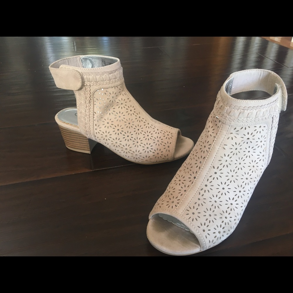 Cupcake Couture heel